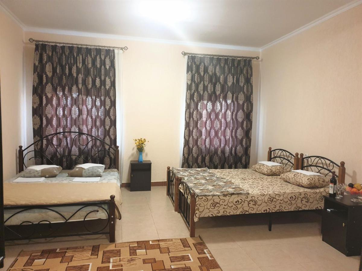Guest House Lykhny 가그라 외부 사진