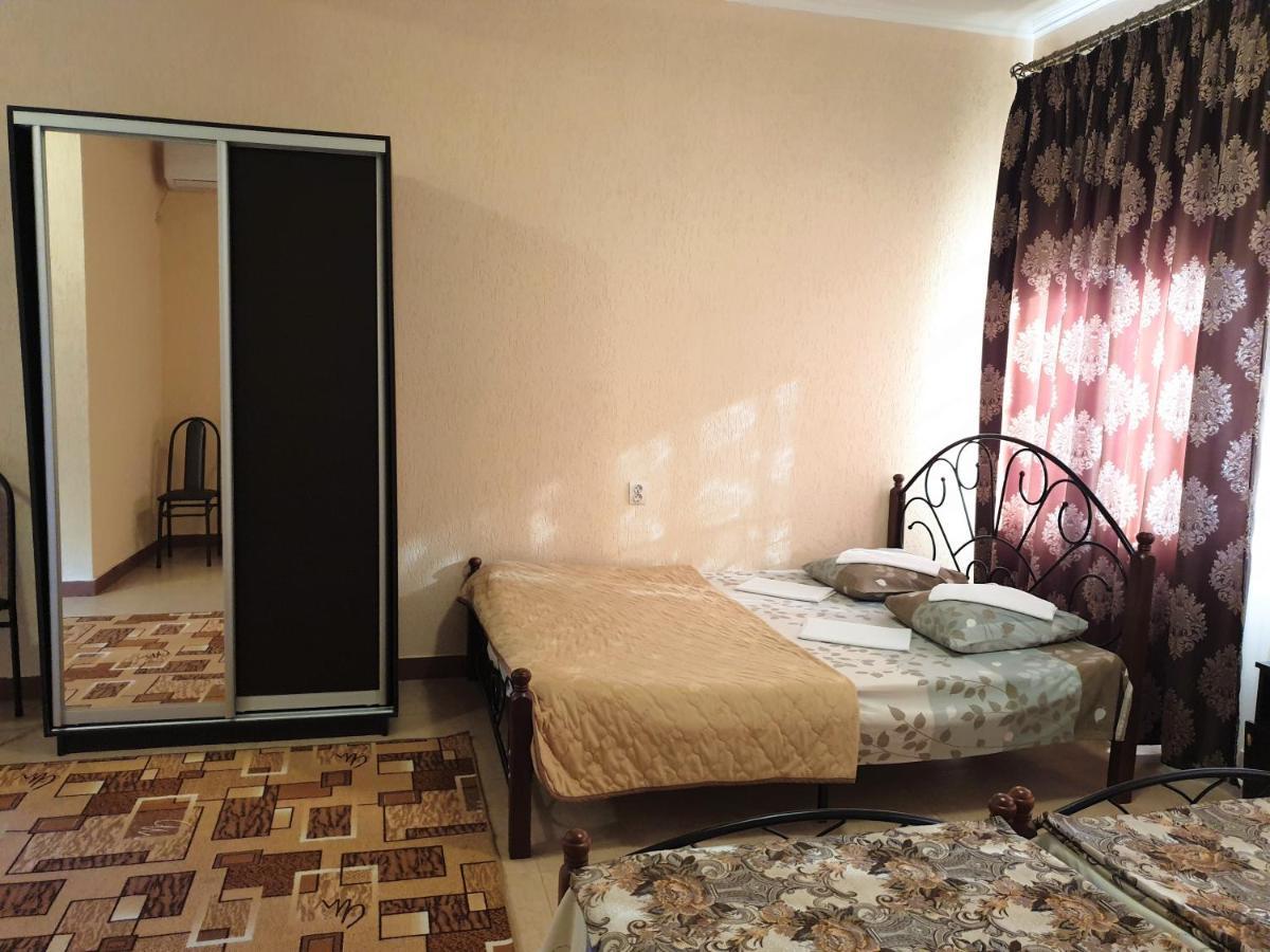Guest House Lykhny 가그라 외부 사진