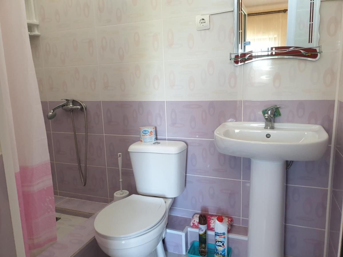 Guest House Lykhny 가그라 외부 사진